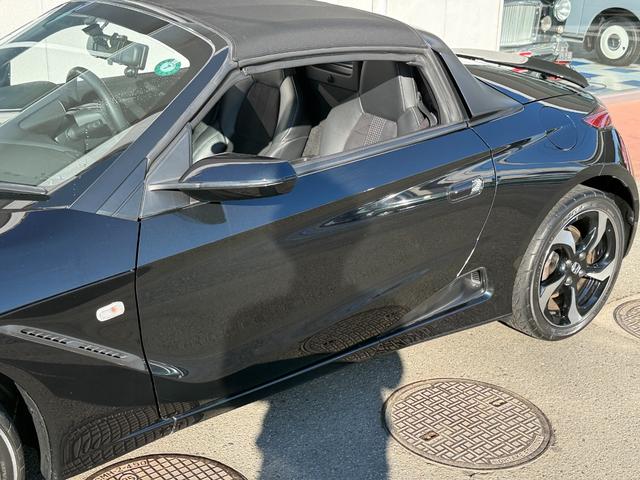 ★６速ＭＴ★ハーフレザーシート★エアロバンパー★アクティブリヤスポイラー★ＥＴＣ★デジタルインナールームミラー型前後ドラレコ★柿本改マフラー★ターボ★スマートキー★ＬＥＤヘッドライト＆ＬＥＤフォグ★