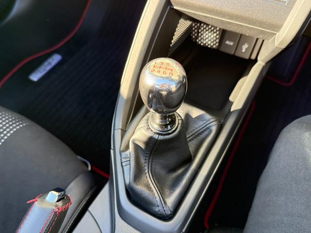 ★６速ＭＴ★ハーフレザーシート★エアロバンパー★アクティブリヤスポイラー★ＥＴＣ★デジタルインナールームミラー型前後ドラレコ★柿本改マフラー★ターボ★スマートキー★ＬＥＤヘッドライト＆ＬＥＤフォグ★