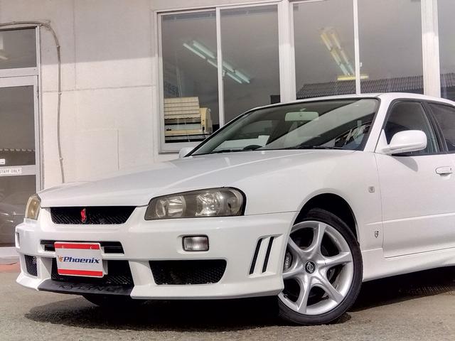 スカイライン 25GT-V★5速MT★後期型★HIDライト★フジツボマフラ 後期モデル★純正フルエアロ★HIDライト★純正17インチアルミ★フジツボマフラー★HICAS★キーレスキー★ネオストレート6★RB25エンジン★Bluetoothオーディオ★車検R8年9月★修復歴無★(9枚目)