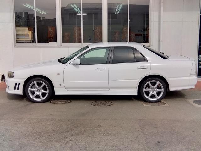 スカイライン 25GT-V★5速MT★後期型★HIDライト★フジツボマフラ 後期モデル★純正フルエアロ★HIDライト★純正17インチアルミ★フジツボマフラー★HICAS★キーレスキー★ネオストレート6★RB25エンジン★Bluetoothオーディオ★車検R8年9月★修復歴無★(19枚目)