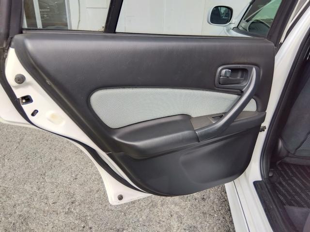 スカイライン 25GT-V★5速MT★後期型★HIDライト★フジツボマフラ 後期モデル★純正フルエアロ★HIDライト★純正17インチアルミ★フジツボマフラー★HICAS★キーレスキー★ネオストレート6★RB25エンジン★Bluetoothオーディオ★車検R8年9月★修復歴無★(43枚目)