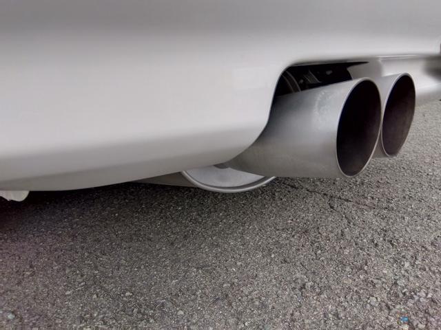 スカイライン 25GT-V★5速MT★後期型★HIDライト★フジツボマフラ 後期モデル★純正フルエアロ★HIDライト★純正17インチアルミ★フジツボマフラー★HICAS★キーレスキー★ネオストレート6★RB25エンジン★Bluetoothオーディオ★車検R8年9月★修復歴無★(69枚目)