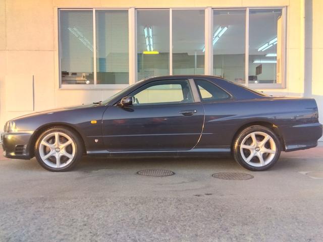 スカイライン ２５ＧＴターボ★タイベル交換済み★ノーマル車★ＥＴＣ★　純正３連メーター（電圧・油温・ブースト）ネオストレート６ターボ　ＨＩＤライト　キーレス　純正１７インチアルミ　タイベル交換済み　ＥＴＣ　ノーマル車両　ステアシフト　シフトマチック　ＨＩＣＡＳ（18枚目）