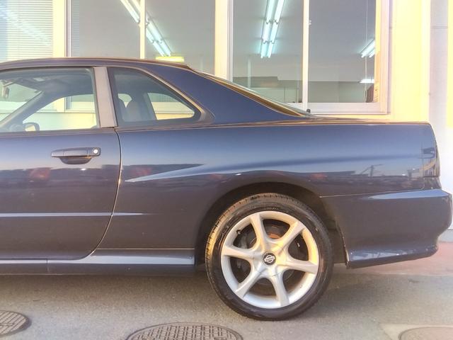 スカイライン ２５ＧＴターボ★タイベル交換済み★ノーマル車★ＥＴＣ★　純正３連メーター（電圧・油温・ブースト）ネオストレート６ターボ　ＨＩＤライト　キーレス　純正１７インチアルミ　タイベル交換済み　ＥＴＣ　ノーマル車両　ステアシフト　シフトマチック　ＨＩＣＡＳ（28枚目）