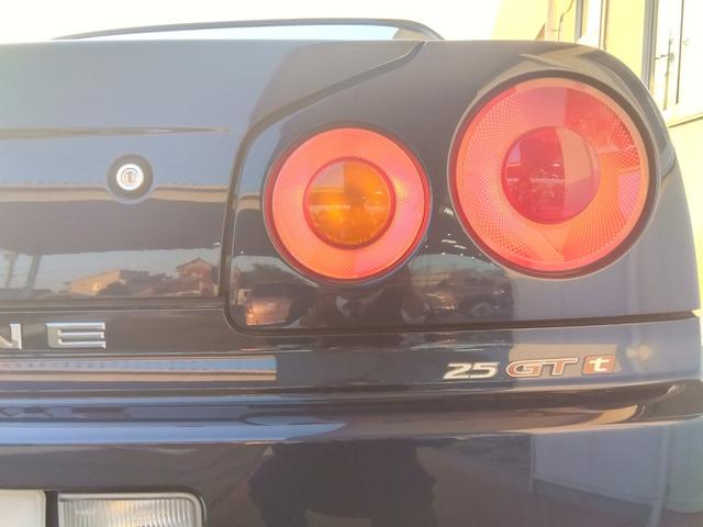 スカイライン ２５ＧＴターボ★タイベル交換済み★ノーマル車★ＥＴＣ★　純正３連メーター（電圧・油温・ブースト）ネオストレート６ターボ　ＨＩＤライト　キーレス　純正１７インチアルミ　タイベル交換済み　ＥＴＣ　ノーマル車両　ステアシフト　シフトマチック　ＨＩＣＡＳ（33枚目）