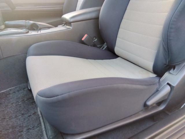 スカイライン ２５ＧＴターボ★タイベル交換済み★ノーマル車★ＥＴＣ★　純正３連メーター（電圧・油温・ブースト）ネオストレート６ターボ　ＨＩＤライト　キーレス　純正１７インチアルミ　タイベル交換済み　ＥＴＣ　ノーマル車両　ステアシフト　シフトマチック　ＨＩＣＡＳ（37枚目）