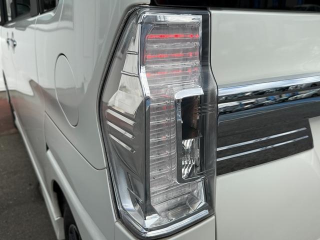 ★スマートアシストＩＩ★スマートキー★プッシュスタート★オートライト★アイドリングストップ★パワースライドドア★純正エアロスタイル★ハーフレザーシート★ミラクルオープンドア★クラリオンナビ★フルセグ★