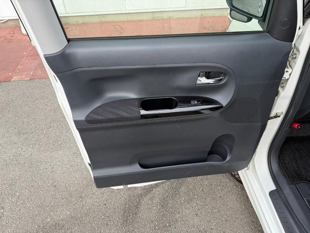 ★スマートアシストＩＩ★スマートキー★プッシュスタート★オートライト★アイドリングストップ★パワースライドドア★純正エアロスタイル★ハーフレザーシート★ミラクルオープンドア★クラリオンナビ★フルセグ★