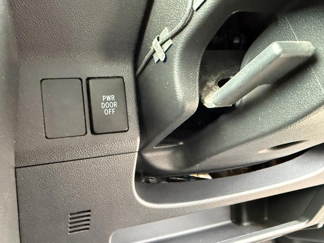 ★スマートアシストＩＩ★スマートキー★プッシュスタート★オートライト★アイドリングストップ★パワースライドドア★純正エアロスタイル★ハーフレザーシート★ミラクルオープンドア★クラリオンナビ★フルセグ★