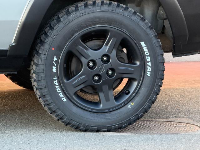 ラシーン フォルザ★４ＷＤ★ＥＴＣ★ドラレコ★社外ハンドル★　★丸目四灯ヘッドライト★オーバーフェンダー★背面タイヤ★ルーフレール★フォグ★タイミングチェーン★ホワイトメーター★ＥＴＣ★ドラレコ★オートアンテナ★社外ウッドハンドル★新品ホワイトレタータイヤ★（25枚目）