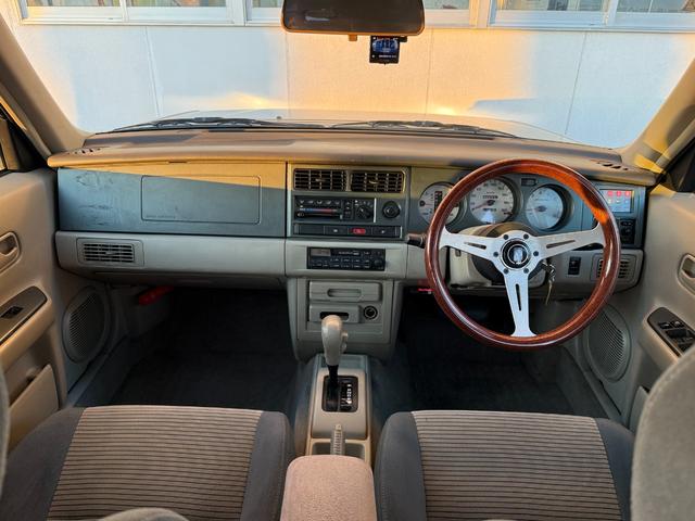 ラシーン フォルザ★４ＷＤ★ＥＴＣ★ドラレコ★社外ハンドル★　★丸目四灯ヘッドライト★オーバーフェンダー★背面タイヤ★ルーフレール★フォグ★タイミングチェーン★ホワイトメーター★ＥＴＣ★ドラレコ★オートアンテナ★社外ウッドハンドル★新品ホワイトレタータイヤ★（38枚目）