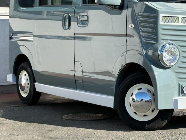 ＮＶ１００クリッパーバン ＤＸ　ＧＬパッケージ★フレンチバス仕様★１０型ディスプレイ★　フレンチバス仕様　キーレス　４速ＡＴモデル　丸目ライト　ＬＥＤヘッドライト　１０．１型ディスプレイオーディオ　ａｎｄｒｏｉｄオート　ａｐｐｌｅカープレイ　キーレス　パワーウィンドウ　Ｂｌｕｅｔｏｏｔｈ（17枚目）