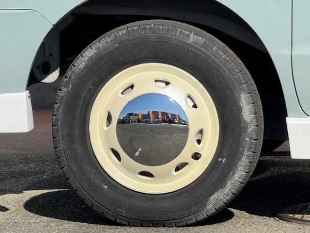 ＮＶ１００クリッパーバン ＤＸ　ＧＬパッケージ★フレンチバス仕様★１０型ディスプレイ★　フレンチバス仕様　キーレス　４速ＡＴモデル　丸目ライト　ＬＥＤヘッドライト　１０．１型ディスプレイオーディオ　ａｎｄｒｏｉｄオート　ａｐｐｌｅカープレイ　キーレス　パワーウィンドウ　Ｂｌｕｅｔｏｏｔｈ（31枚目）