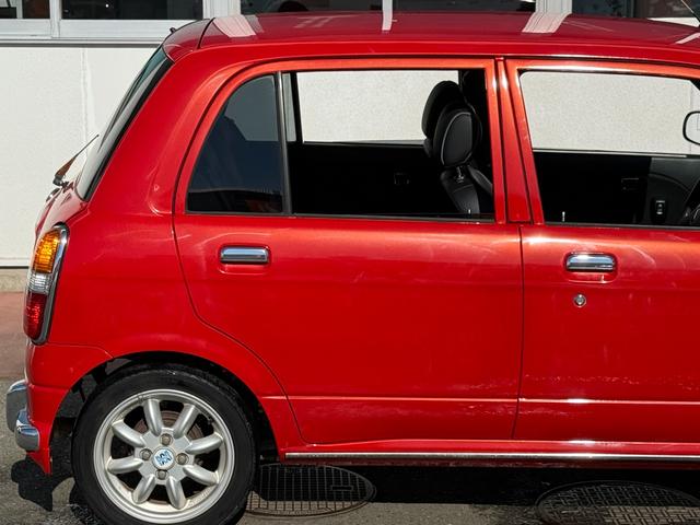 ミラジーノ ミニライトスペシャルターボ★５速マニュアル★禁煙車★後期★　★ターボモデル★５速マニュアル★禁煙車★後期モデル★メッキ架装★ミニライト純正アルミ★キーレスキー★ブラックウッドパネル★プロテインレザーシート★タイミングベルト１０８，０５５キロにて交換済み★（20枚目）