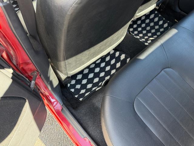 ミラジーノ ミニライトスペシャルターボ★５速マニュアル★禁煙車★後期★　★ターボモデル★５速マニュアル★禁煙車★後期モデル★メッキ架装★ミニライト純正アルミ★キーレスキー★ブラックウッドパネル★プロテインレザーシート★タイミングベルト１０８，０５５キロにて交換済み★（46枚目）