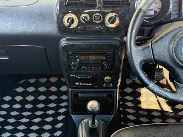 ミラジーノ ミニライトスペシャルターボ★５速マニュアル★禁煙車★後期★　★ターボモデル★５速マニュアル★禁煙車★後期モデル★メッキ架装★ミニライト純正アルミ★キーレスキー★ブラックウッドパネル★プロテインレザーシート★タイミングベルト１０８，０５５キロにて交換済み★（47枚目）