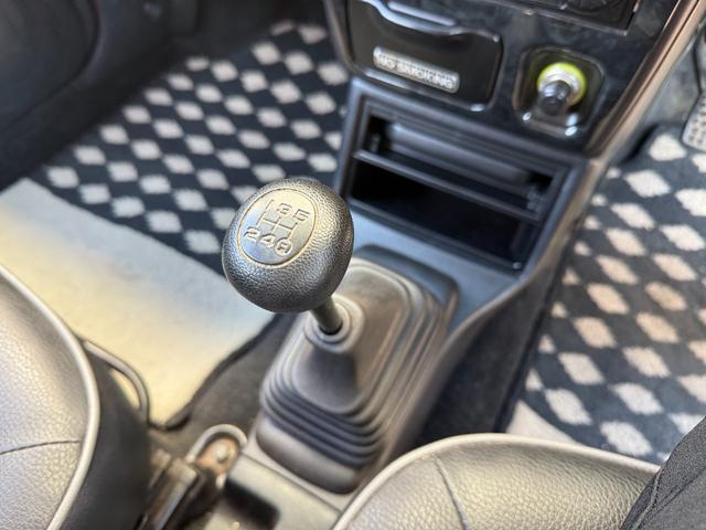 ミラジーノ ミニライトスペシャルターボ★５速マニュアル★禁煙車★後期★　★ターボモデル★５速マニュアル★禁煙車★後期モデル★メッキ架装★ミニライト純正アルミ★キーレスキー★ブラックウッドパネル★プロテインレザーシート★タイミングベルト１０８，０５５キロにて交換済み★（57枚目）