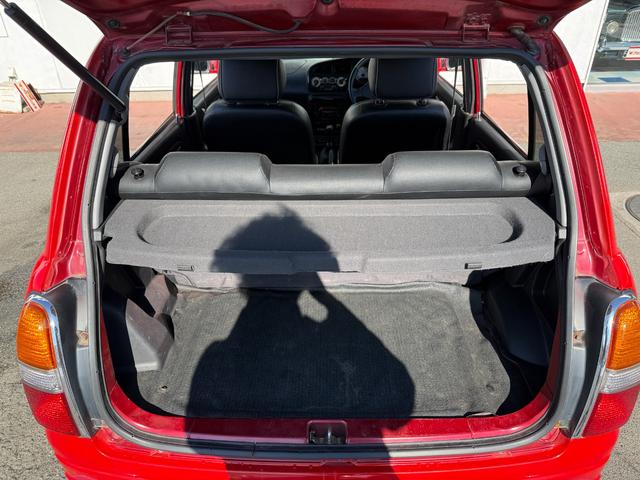 ミラジーノ ミニライトスペシャルターボ★５速マニュアル★禁煙車★後期★　★ターボモデル★５速マニュアル★禁煙車★後期モデル★メッキ架装★ミニライト純正アルミ★キーレスキー★ブラックウッドパネル★プロテインレザーシート★タイミングベルト１０８，０５５キロにて交換済み★（73枚目）