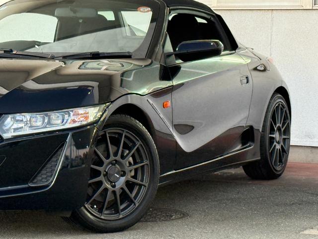 ターボ★センターディスプレイ★バックカメラ★アクティブリヤスポイラー★ＨＫＳ車高調★柿本改マフラー★スマートキー★ＬＥＤオートライト　ＥＴＣ★パドルシフト★ロールトップ★無限グリル★Ｂｌｕｅｔｏｏｔｈ