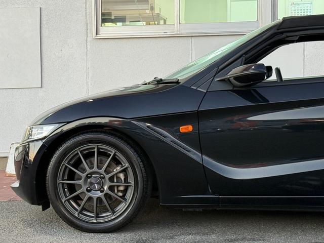 ターボ★センターディスプレイ★バックカメラ★アクティブリヤスポイラー★ＨＫＳ車高調★柿本改マフラー★スマートキー★ＬＥＤオートライト　ＥＴＣ★パドルシフト★ロールトップ★無限グリル★Ｂｌｕｅｔｏｏｔｈ