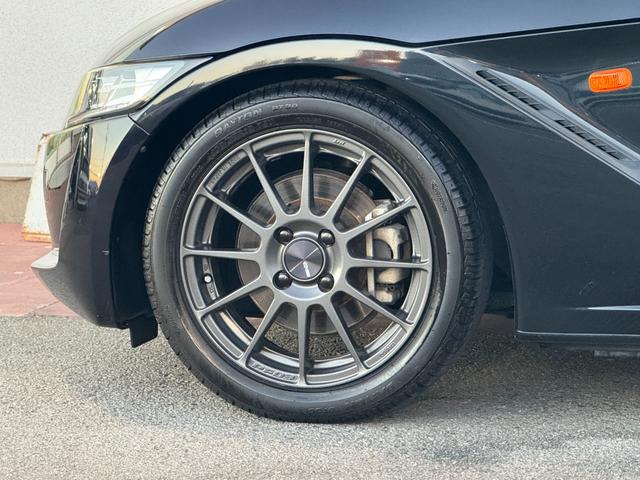 ターボ★センターディスプレイ★バックカメラ★アクティブリヤスポイラー★ＨＫＳ車高調★柿本改マフラー★スマートキー★ＬＥＤオートライト　ＥＴＣ★パドルシフト★ロールトップ★無限グリル★Ｂｌｕｅｔｏｏｔｈ