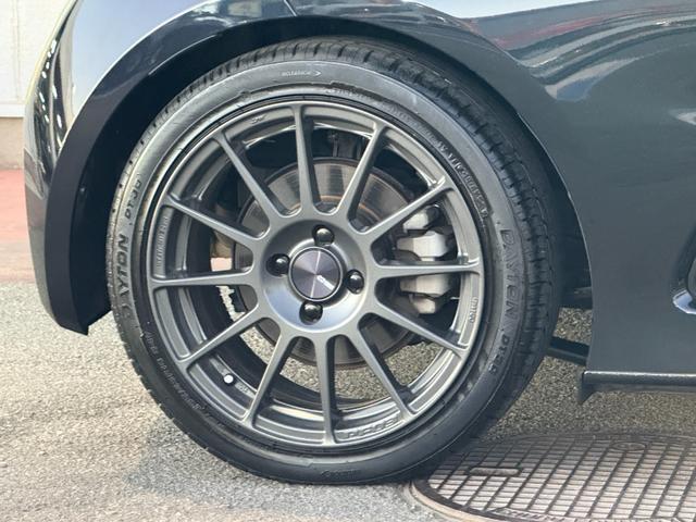 ターボ★センターディスプレイ★バックカメラ★アクティブリヤスポイラー★ＨＫＳ車高調★柿本改マフラー★スマートキー★ＬＥＤオートライト　ＥＴＣ★パドルシフト★ロールトップ★無限グリル★Ｂｌｕｅｔｏｏｔｈ