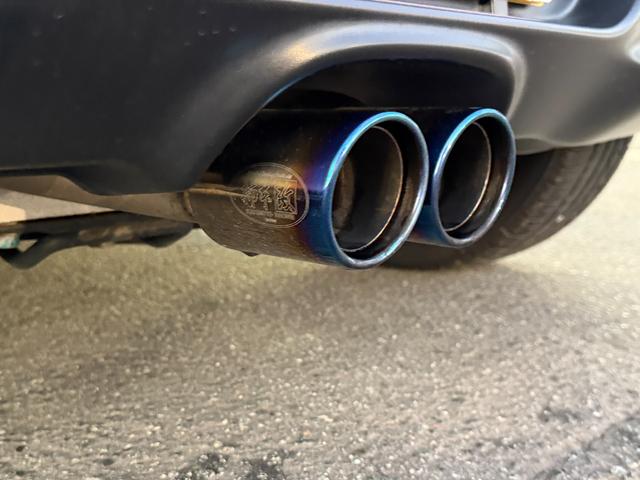 ターボ★センターディスプレイ★バックカメラ★アクティブリヤスポイラー★ＨＫＳ車高調★柿本改マフラー★スマートキー★ＬＥＤオートライト　ＥＴＣ★パドルシフト★ロールトップ★無限グリル★Ｂｌｕｅｔｏｏｔｈ