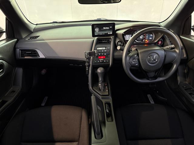 ターボ★センターディスプレイ★バックカメラ★アクティブリヤスポイラー★ＨＫＳ車高調★柿本改マフラー★スマートキー★ＬＥＤオートライト　ＥＴＣ★パドルシフト★ロールトップ★無限グリル★Ｂｌｕｅｔｏｏｔｈ