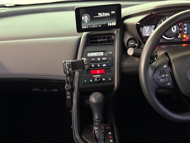 ターボ★センターディスプレイ★バックカメラ★アクティブリヤスポイラー★ＨＫＳ車高調★柿本改マフラー★スマートキー★ＬＥＤオートライト　ＥＴＣ★パドルシフト★ロールトップ★無限グリル★Ｂｌｕｅｔｏｏｔｈ