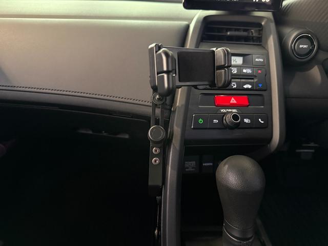 ターボ★センターディスプレイ★バックカメラ★アクティブリヤスポイラー★ＨＫＳ車高調★柿本改マフラー★スマートキー★ＬＥＤオートライト　ＥＴＣ★パドルシフト★ロールトップ★無限グリル★Ｂｌｕｅｔｏｏｔｈ