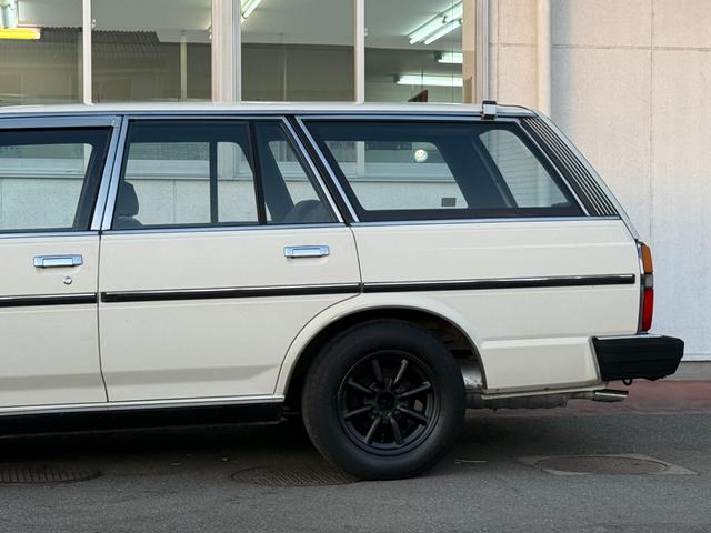 マークIIワゴン LG★RSワタナベ8スポークアルミ★実走行3.0万km★ ★エアコン★パワステ★純正フロアーマット★カスタムベースにオススメ★マットブラックバンパー★1G-EUエンジン直列6気筒130馬力★初期モデル★RSワタナベエイトスポークアルミ★走行30109km★(25枚目)