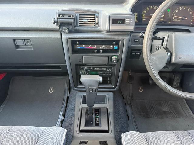 マークIIワゴン LG★RSワタナベ8スポークアルミ★実走行3.0万km★ ★エアコン★パワステ★純正フロアーマット★カスタムベースにオススメ★マットブラックバンパー★1G-EUエンジン直列6気筒130馬力★初期モデル★RSワタナベエイトスポークアルミ★走行30109km★(39枚目)