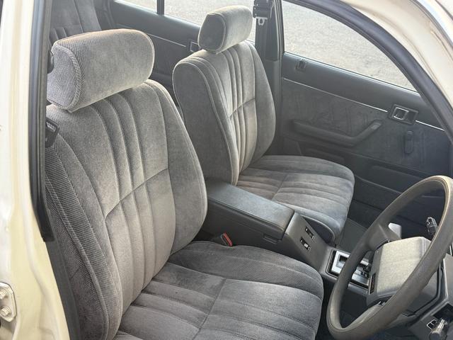 マークIIワゴン LG★RSワタナベ8スポークアルミ★実走行3.0万km★ ★エアコン★パワステ★純正フロアーマット★カスタムベースにオススメ★マットブラックバンパー★1G-EUエンジン直列6気筒130馬力★初期モデル★RSワタナベエイトスポークアルミ★走行30109km★(44枚目)