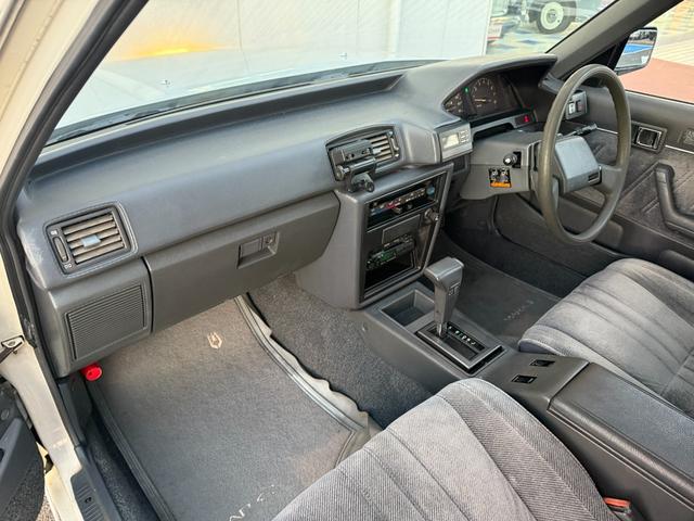 マークIIワゴン LG★RSワタナベ8スポークアルミ★実走行3.0万km★ ★エアコン★パワステ★純正フロアーマット★カスタムベースにオススメ★マットブラックバンパー★1G-EUエンジン直列6気筒130馬力★初期モデル★RSワタナベエイトスポークアルミ★走行30109km★(49枚目)