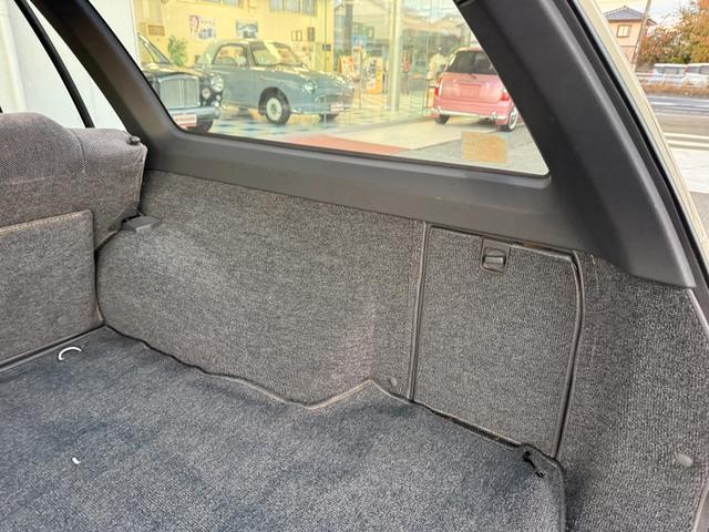 マークIIワゴン LG★RSワタナベ8スポークアルミ★実走行3.0万km★ ★エアコン★パワステ★純正フロアーマット★カスタムベースにオススメ★マットブラックバンパー★1G-EUエンジン直列6気筒130馬力★初期モデル★RSワタナベエイトスポークアルミ★走行30109km★(58枚目)