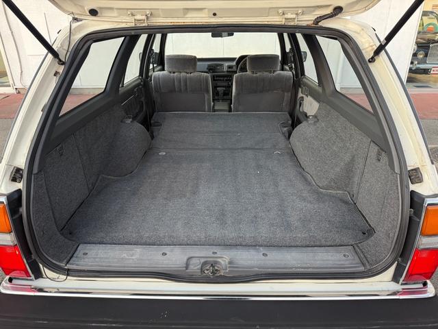 マークIIワゴン LG★RSワタナベ8スポークアルミ★実走行3.0万km★ ★エアコン★パワステ★純正フロアーマット★カスタムベースにオススメ★マットブラックバンパー★1G-EUエンジン直列6気筒130馬力★初期モデル★RSワタナベエイトスポークアルミ★走行30109km★(60枚目)