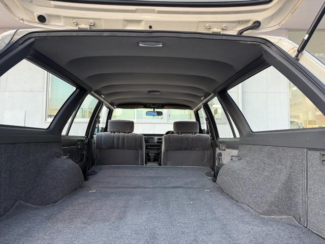 マークIIワゴン LG★RSワタナベ8スポークアルミ★実走行3.0万km★ ★エアコン★パワステ★純正フロアーマット★カスタムベースにオススメ★マットブラックバンパー★1G-EUエンジン直列6気筒130馬力★初期モデル★RSワタナベエイトスポークアルミ★走行30109km★(61枚目)