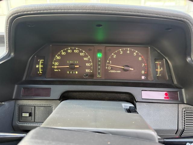 マークIIワゴン LG★RSワタナベ8スポークアルミ★実走行3.0万km★ ★エアコン★パワステ★純正フロアーマット★カスタムベースにオススメ★マットブラックバンパー★1G-EUエンジン直列6気筒130馬力★初期モデル★RSワタナベエイトスポークアルミ★走行30109km★(67枚目)