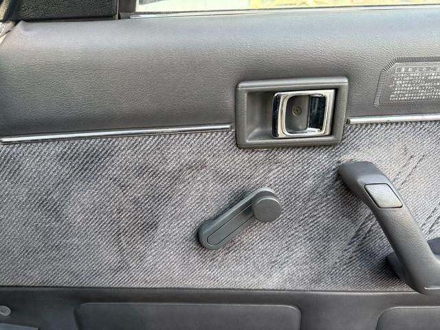 マークIIワゴン LG★RSワタナベ8スポークアルミ★実走行3.0万km★ ★エアコン★パワステ★純正フロアーマット★カスタムベースにオススメ★マットブラックバンパー★1G-EUエンジン直列6気筒130馬力★初期モデル★RSワタナベエイトスポークアルミ★走行30109km★(75枚目)