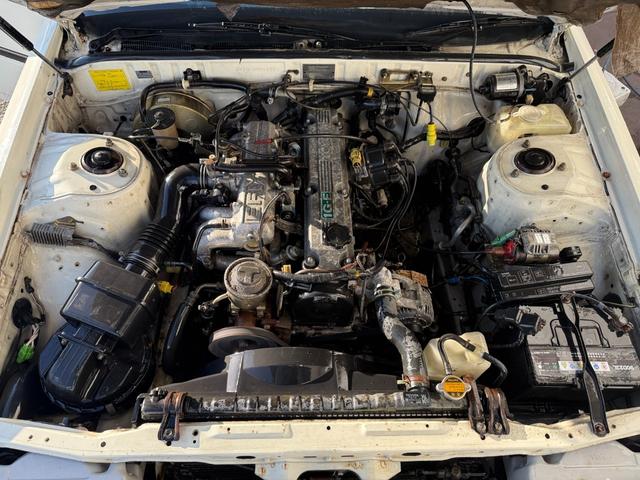 マークIIワゴン LG★RSワタナベ8スポークアルミ★実走行3.0万km★ ★エアコン★パワステ★純正フロアーマット★カスタムベースにオススメ★マットブラックバンパー★1G-EUエンジン直列6気筒130馬力★初期モデル★RSワタナベエイトスポークアルミ★走行30109km★(79枚目)