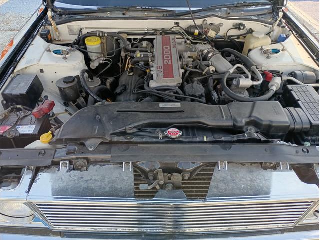 セドリックバン ベンチシート★コラムシフト★ローダウン★丸目4灯LEDライト ベンコラMT車 ローダウン 丸目4灯ライト クレーガーメッキホイール ディスプレイオーディオ バックカメラ Bluetoothオーディオ フェンダーミラー LEDライト V6エンジン メッキバンパー(26枚目)