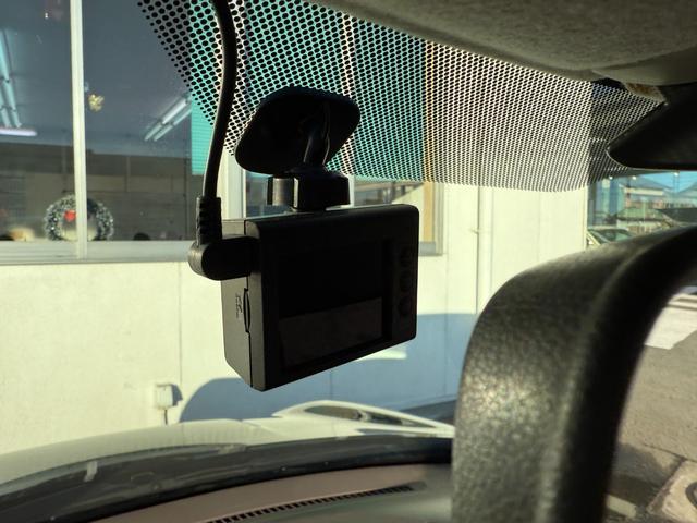 Ｎ－ＯＮＥ スタンダード★ＳＤナビ★フルセグ★バックカメラ★ドラレコ★　イクリプスＳＤナビ　フルセグＴＶ　バックカメラ　Ｂｌｕｅｔｏｏｔｈオーディオ　スマートキー　プッシュスタート　ＥＴＣ　ドラレコ　運転席アームレスト　トラクションコントロール　ＥＣＯＮ（67枚目）