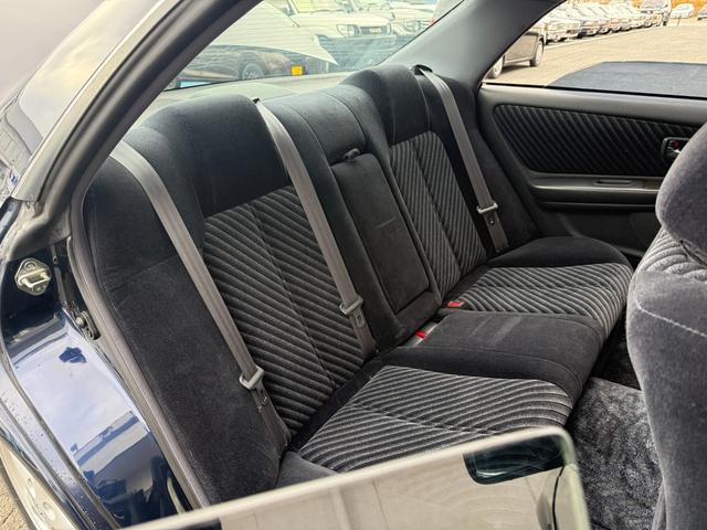 マークII ツアラーＶ★純正フルエアロ★ターボ★ＴＥＩＮ車高調★修復歴無　★ＢＮスポーツワイドフェンダー★純正エアロパーツ★ＨＩＤライト★ＴＥＩＮ車高調★カーボン調パネル★キーレスキー★ＶＶＴ－Ｉエンジン１ＪＺ－ＧＴＥ★純正アルミホイール★ノーマルルック★オークション評価４（54枚目）