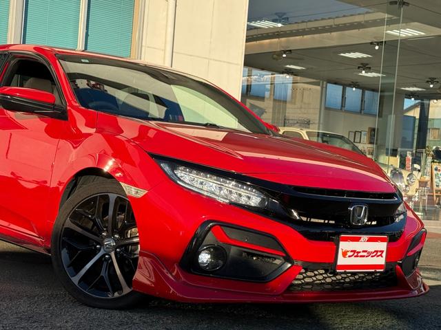 シビック ハッチバック★６ＭＴ★ＶＴＥＣターボ★無限ＬＥＤテールランプ　ハーフレザーシート　ＬＥＤライト　純正フルエアロ　シートヒーター　純正１８インチアルミ　ホンダセンシング　バックカメラ　スマートキー　ビルトインＥＴＣ２．０　地デジＴＶ　パワーシート　６速ＭＴターボ（22枚目）