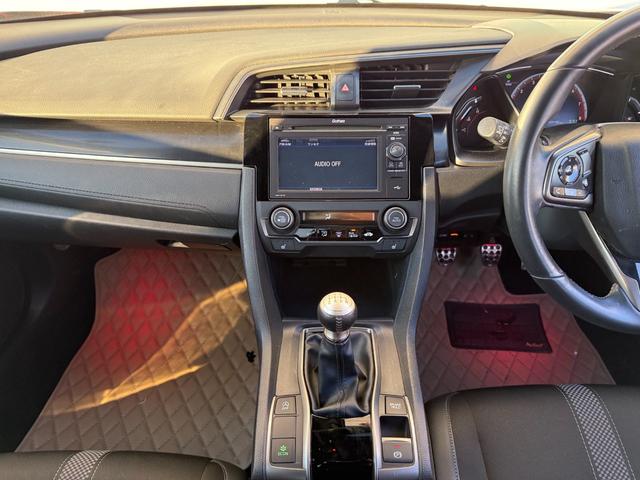 シビック ハッチバック★６ＭＴ★ＶＴＥＣターボ★無限ＬＥＤテールランプ　ハーフレザーシート　ＬＥＤライト　純正フルエアロ　シートヒーター　純正１８インチアルミ　ホンダセンシング　バックカメラ　スマートキー　ビルトインＥＴＣ２．０　地デジＴＶ　パワーシート　６速ＭＴターボ（44枚目）