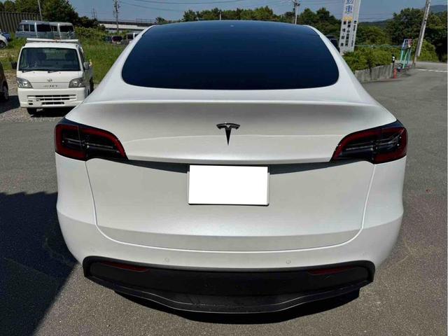 モデルＹ ＲＷＤ　ＥＴＣ　バックカメラ　サイドカメラ　クリアランスソナー　オートクルーズコントロール　レーンアシスト　衝突被害軽減システム　サンルーフ　ナビ　ＴＶ　ＬＥＤヘッドランプ　電動リアゲート　アルミホイール（17枚目）
