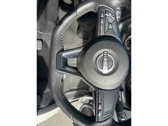 キャラバン 　４ＷＤ　ビルトインＥＴＣ　アラウンドビューモニター　ブラックレザーシート　クリアランスソナー　両側スライドドア　純正ディスプレイオーディオ　ＬＥＤヘッドランプ　純正１５インチアルミホイール　ＥＳＣ（24枚目）