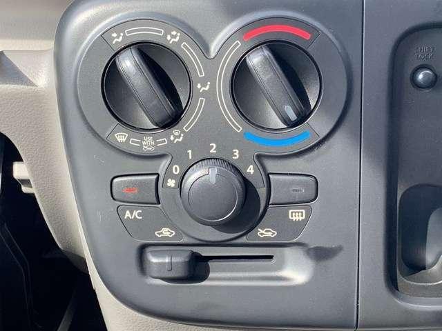 DX 5AGS・4WD・最新型・エブリィOEM・前パワーウインドウ・エアコン・パワステ・USB-TYPE-C・オーバーヘッドシェルフ・Pガラス・セカンド発進・届出済未使用車(9枚目)