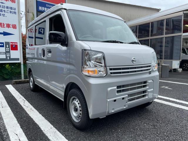 DX ハイルーフ・5AGS車・キーレス・スモークガラス・エアコン・パワステ・届出済未使用(6枚目)