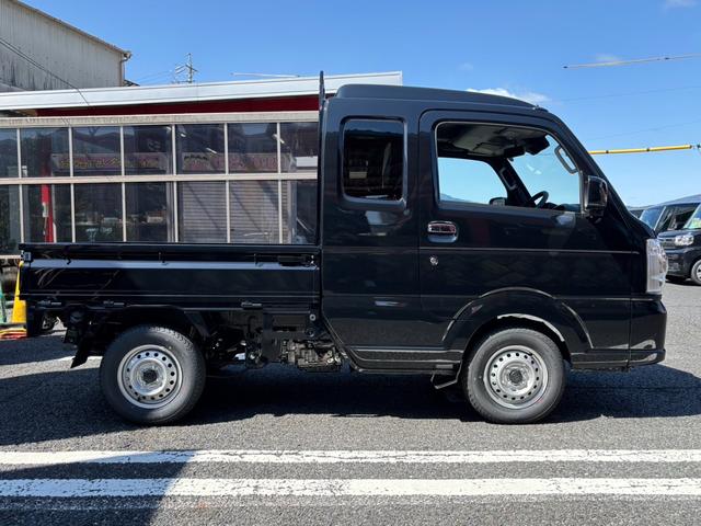 スーパーキャリイ Ｘ　現行型・４ＡＴ・４ＷＤ・届出済未使用車・ＬＥＤヘッド・フォグ・パワーウインドウ・電動格納ミラー・キーレス・スズキセーフティサポート・リヤゲートチェーン・オーバーヘッドシェルフ・ＬＥＤ荷台作業灯（21枚目）